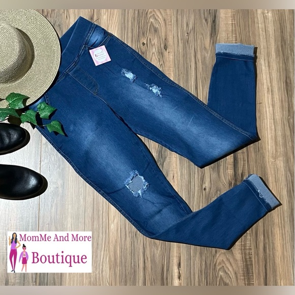 Small NEW Womens Ripped Stretch Jean Jeggings, Distressed Light Wash Denim Pants - Picture 2 of 7